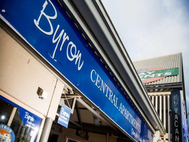 Byron Central Apartments Байрън Бей Екстериор снимка